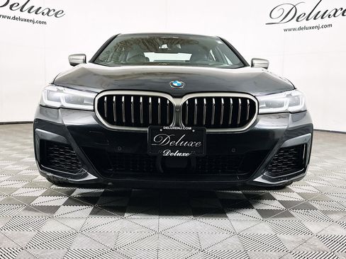 Used 2023 BMW M550i xDrive w/ Executive Package AWD/4WD image 2