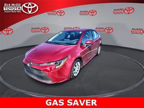 Used 2024 Toyota Corolla LE image 4
