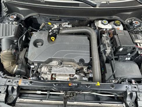 Used 2024 Chevrolet Equinox LT image 19