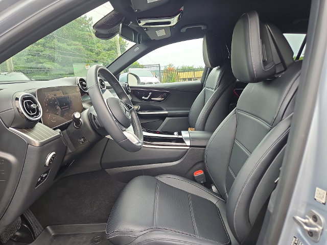 Used 2024 Mercedes-Benz GLC 300 4MATIC w/ Advanced USB Package image 14