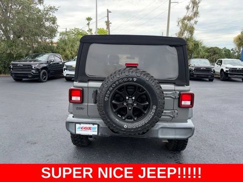 Used 2021 Jeep Wrangler Unlimited Sport AWD/4WD image 5