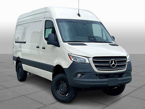 New 2025 Mercedes-Benz Sprinter 2500 image 2