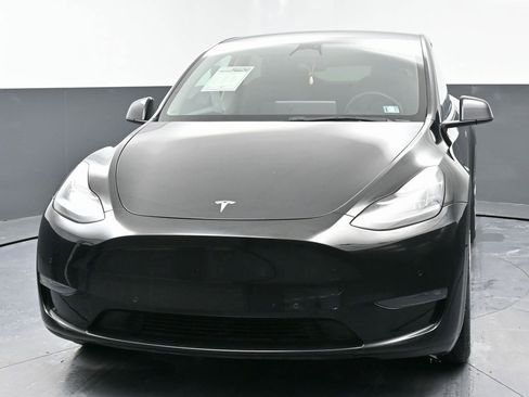 Used 2023 Tesla Model Y Long Range image 4