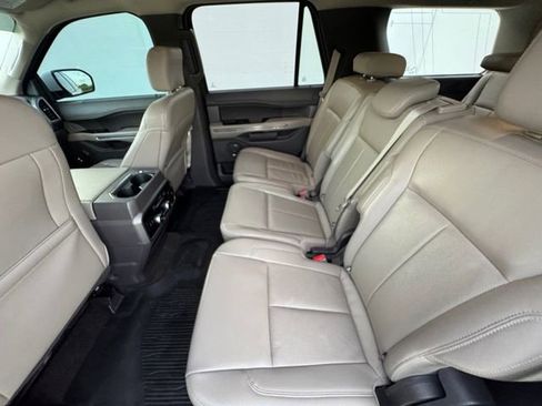 Used 2020 Ford Expedition XLT w/ Equipment Group 202A RWD image 29