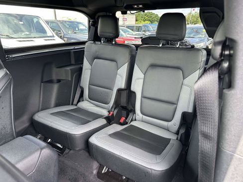 Certified 2024 Ford Bronco Black Diamond AWD/4WD image 12