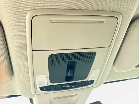 Used 2024 Honda CR-V EX-L image 17