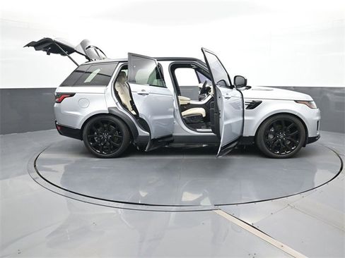 Used 2022 Land Rover Range Rover Sport HSE Silver Edition image 33