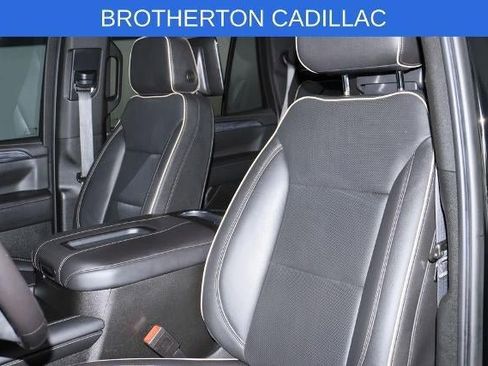 Used 2021 GMC Yukon SLT w/ SLT Premium Package AWD/4WD image 22