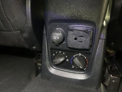 Used 2019 Ford Transit Connect XLT w/ Driver-Assist Package image 34