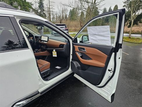 New 2026 Nissan Rogue Platinum w/ Platinum Premium Package image 26