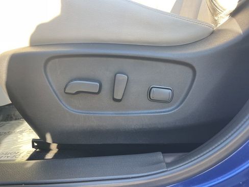 Used 2020 Nissan Rogue Sport SL w/ Premium Package image 11