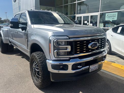 Used 2023 Ford F350 Lariat w/ Lariat Ultimate Package AWD/4WD image 18