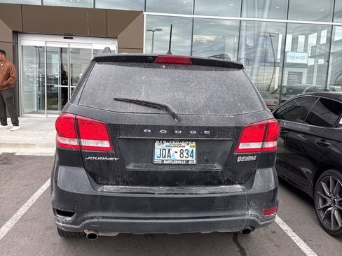 Used 2019 Dodge Journey SE w/ Blacktop Package image 4