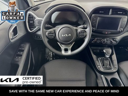 Certified 2025 Kia Soul LX w/ LX Technology Package FWD image 25