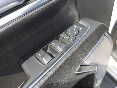 Used 2024 GMC Sierra 3500 Denali w/ Denali Reserve Package image 19