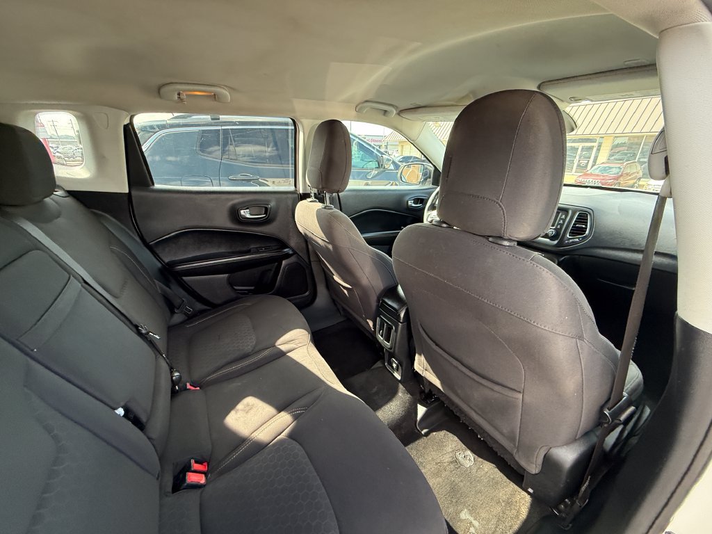Used 2018 Jeep Compass Sport FWD image 28