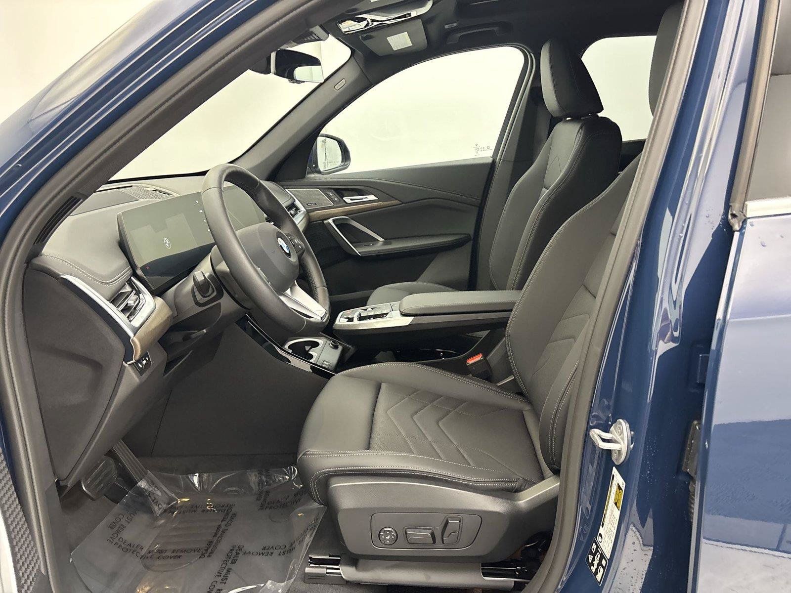 New 2027 BMW X1 xDrive28i AWD/4WD image 25