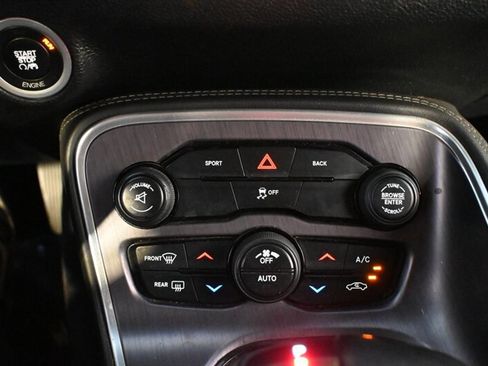 Used 2016 Dodge Challenger SXT w/ Blacktop Package image 34
