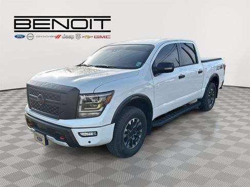 Used 2024 Nissan Titan PRO-4X w/ Pro-4x Convenience Package image 1