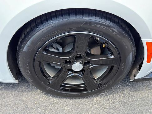 Used 2023 Chevrolet Camaro LT RWD image 12