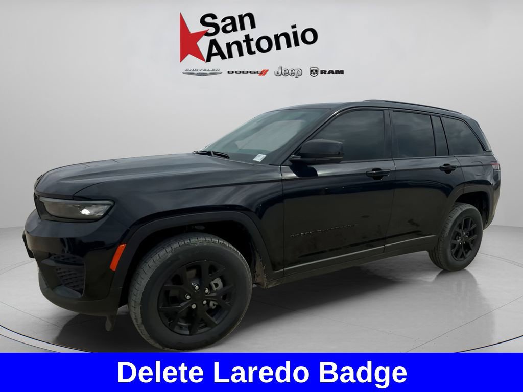 New 2025 Jeep Grand Cherokee Altitude RWD image 7