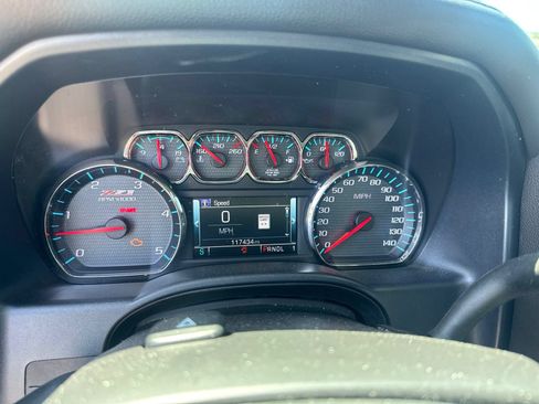 Used 2019 Chevrolet Silverado 2500 LTZ w/ Duramax Plus Package AWD/4WD image 4