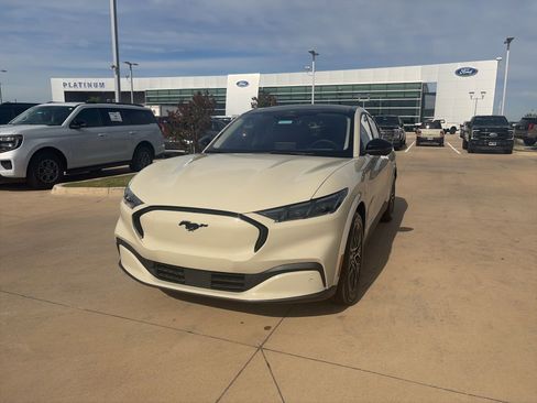 New 2025 Ford Mustang Mach-E Premium AWD/4WD image 25