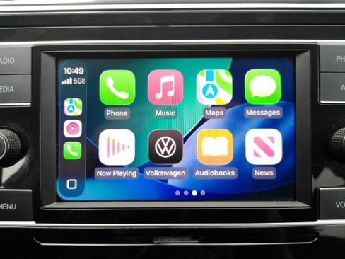 Used 2022 Volkswagen Tiguan S image 41