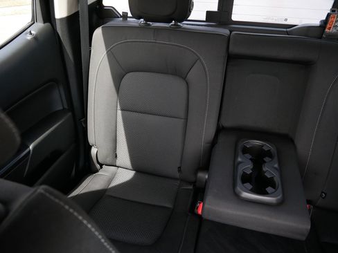 Used 2019 Chevrolet Colorado LT w/ LT Convenience Package image 12