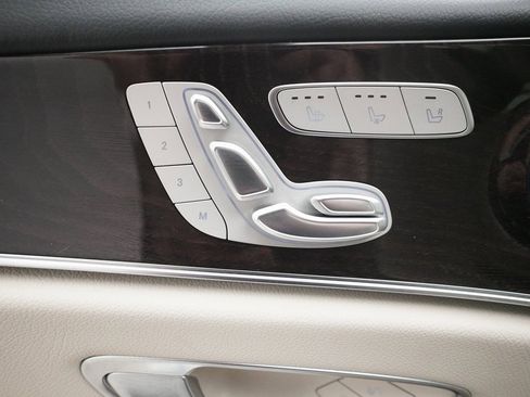 Used 2020 Mercedes-Benz E 450 4MATIC Wagon image 27