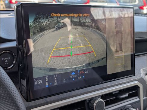 Used 2025 Toyota Tacoma Limited image 18