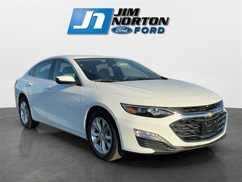 Used 2022 Chevrolet Malibu LT image 1