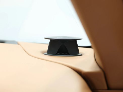 Used 2020 Aston Martin DB11 Volante RWD image 86