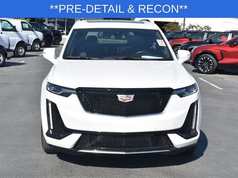Used 2024 Cadillac XT6 Sport w/ LPO, Floor Liner Package AWD/4WD image 7