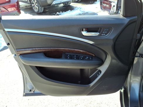 Used 2020 Acura MDX SH-AWD image 13