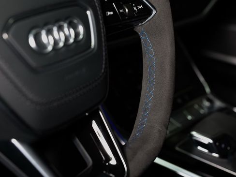 Used 2025 Audi RS 6 performance w/ Blue RS Design Package Plus image 26