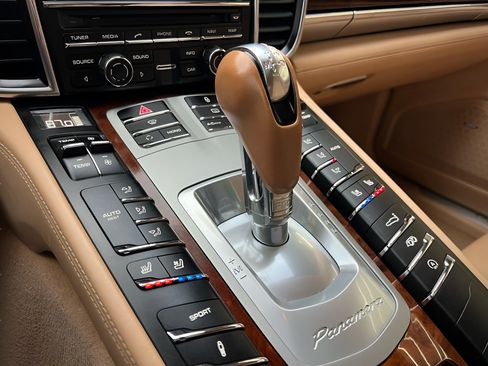 Used 2012 Porsche Panamera AWD/4WD image 69