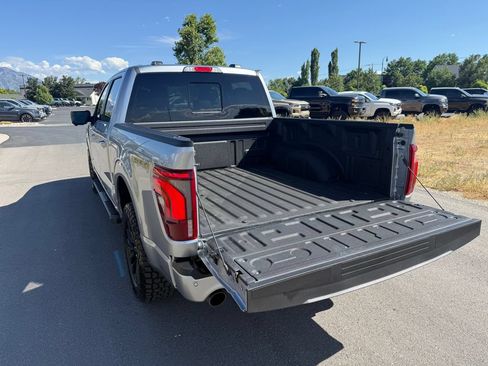 Used 2025 Ford F150 Lariat AWD/4WD image 13