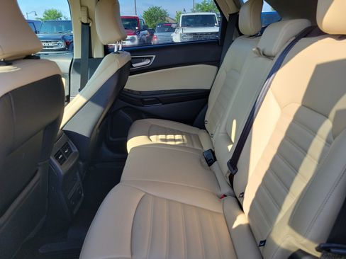 Used 2022 Ford Edge SEL w/ Convenience Package AWD/4WD image 13