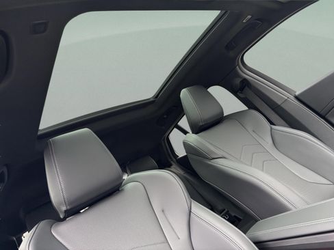 New 2026 BMW X2 xDrive28i w/ Technology Package image 13