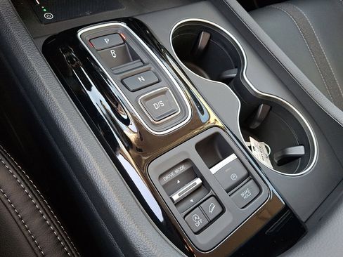 New 2025 Honda Pilot EX-L image 7