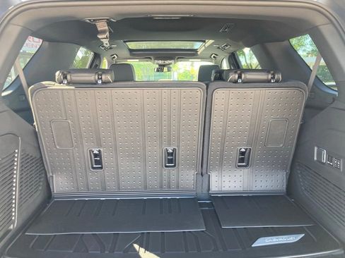 New 2026 Chevrolet Tahoe Premier w/ Sun And Tow Package AWD/4WD image 21
