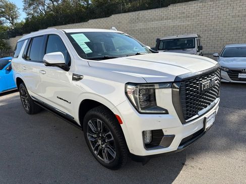 Used 2023 GMC Yukon Denali Ultimate AWD/4WD image 4