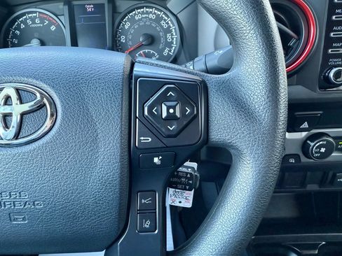 Used 2020 Toyota Tacoma SR image 17