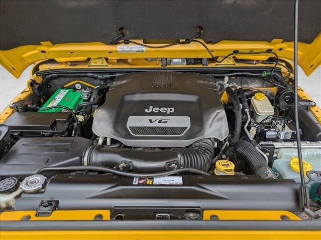 Used 2015 Jeep Wrangler Unlimited Rubicon AWD/4WD image 21