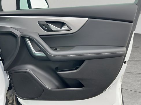 Used 2024 Chevrolet Blazer LT w/ Convenience Package image 34