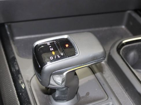 Used 2024 Chevrolet Silverado 1500 ZR2 w/ Technology Package image 32