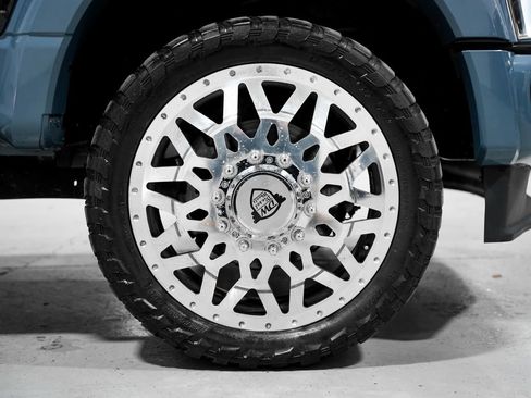 Used 2023 Ford F450 Limited w/ FX4 Off-Road Package AWD/4WD image 42