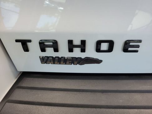 Used 2018 Chevrolet Tahoe Premier AWD/4WD image 12