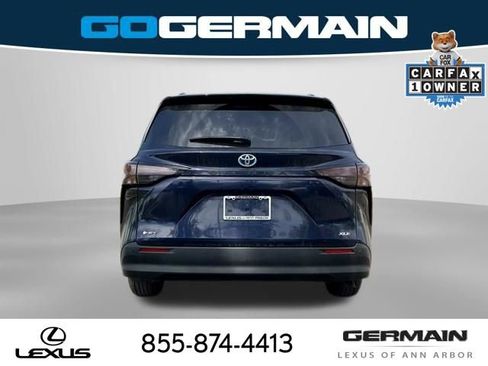 Used 2025 Toyota Sienna XLE FWD image 7